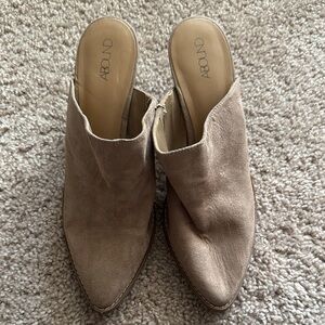 Abound Tan Suede Mules Pointed Toe